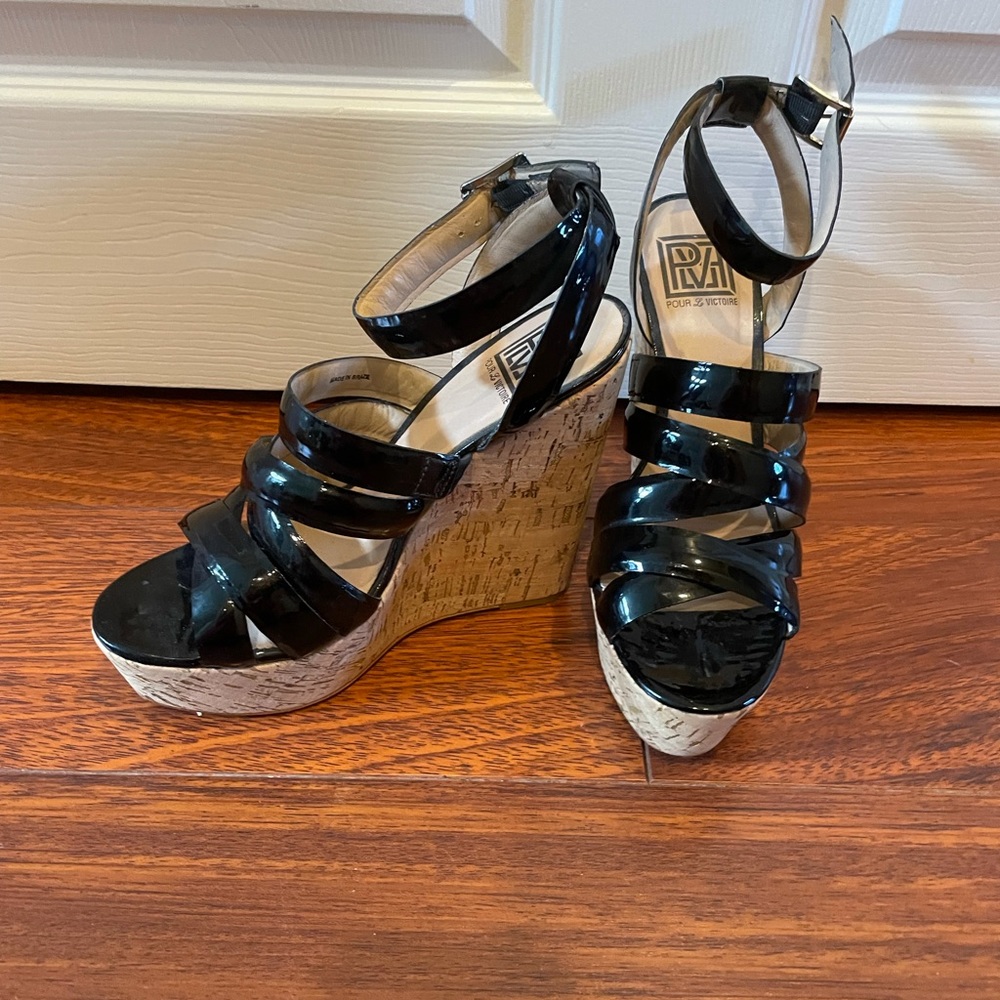 Pour La Victoire Patent Sandal